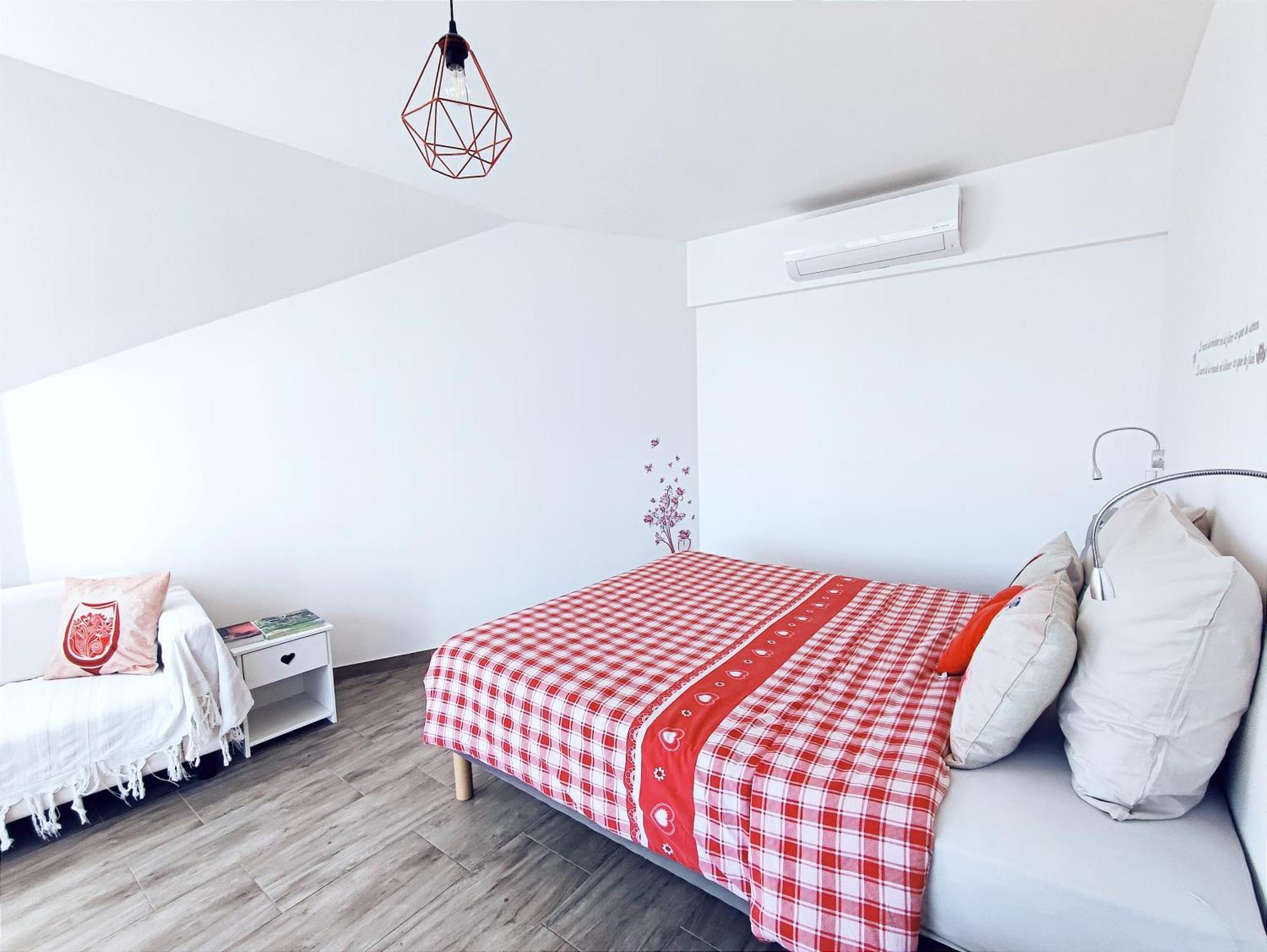 Janea Deep Red House Villa Reichsfeld Luaran gambar